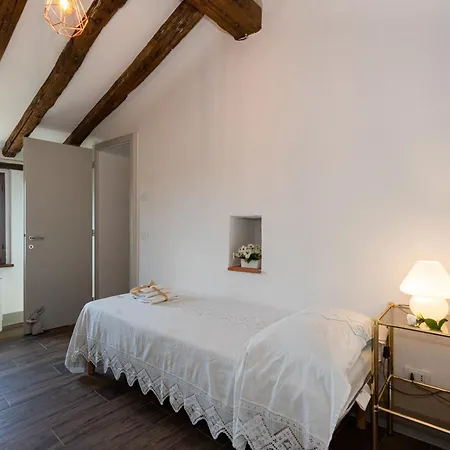 アパート L'antico Casale A Timeless Retreat In 5* コルトーナ