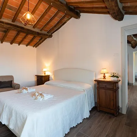 Apartment L'antico Casale A Timeless Retreat In 5* Cortona